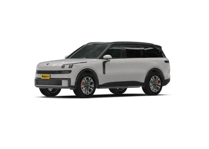 Lynk&Co 900, пробег 5 тысяч км